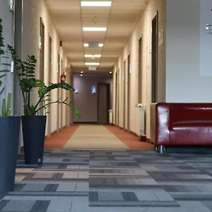 Only 15 Minutes To Center, Free Secure Parking 3* Budapest